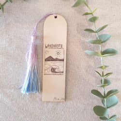 Marcapáginas con volcán y ola – Recuerdo artesanal de Lanzarote